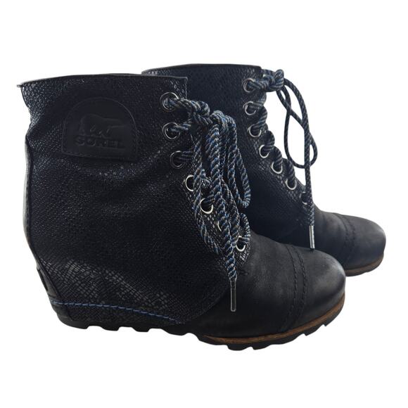 Sorel Wedge Bootie Womens 8 Black 1964 Premium Waterproof Snake Print Streetwear